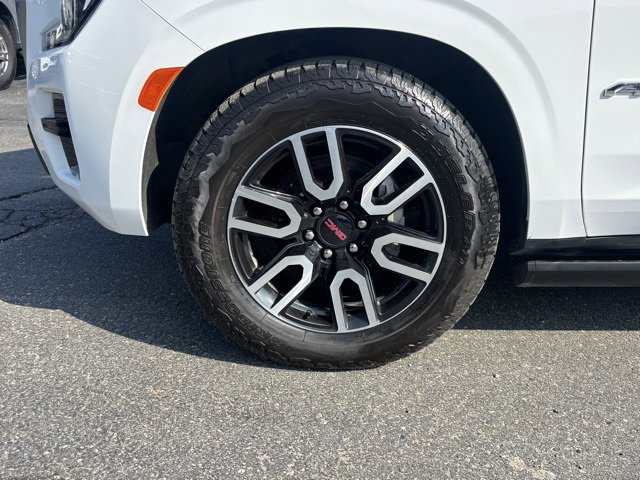 Used 2024 GMC Yukon XL AT4 w/ AT4 Premium Plus Package image 10