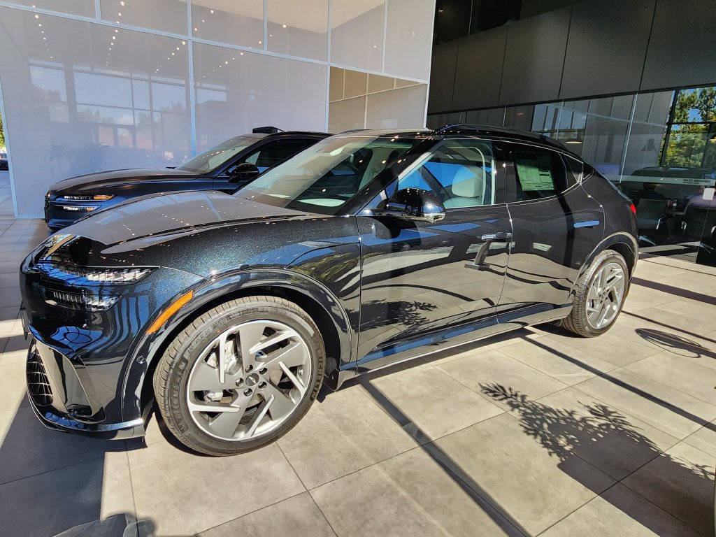 New 2027 Genesis GV60 Prestige AWD/4WD image 2