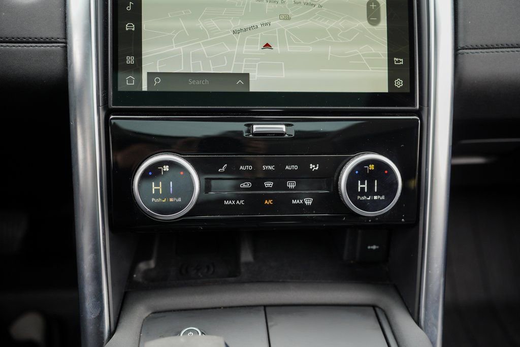 Used 2023 Land Rover Discovery S image 33