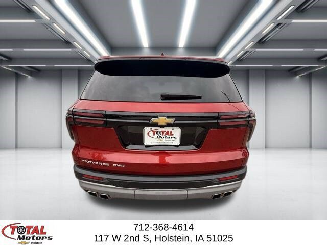 Used 2025 Chevrolet Traverse LT AWD/4WD image 7
