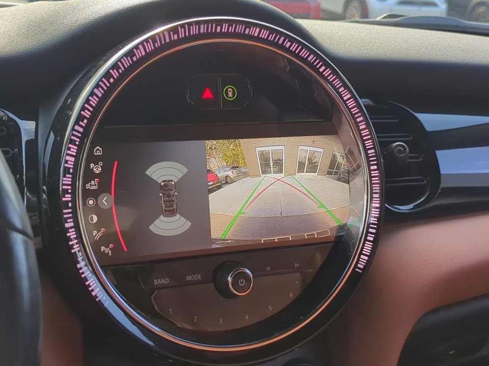 Used 2022 MINI Cooper S w/ Driver Assistance Package image 19