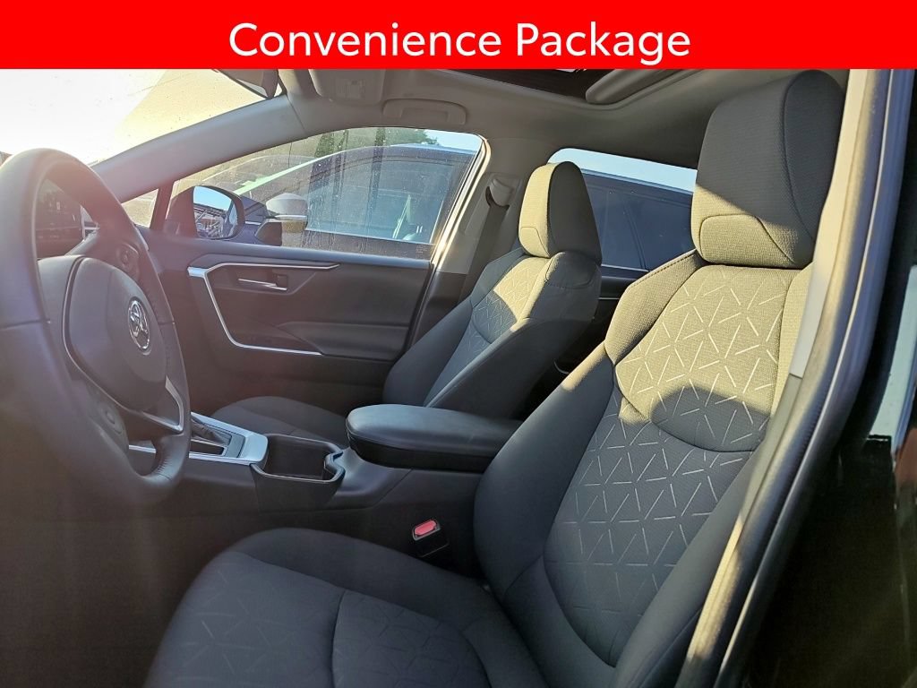 Used 2023 Toyota RAV4 XLE w/ Convenience Package FWD image 6