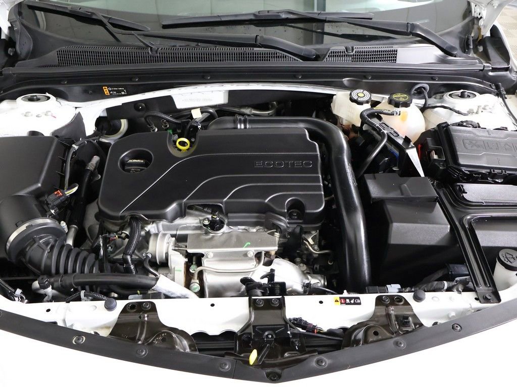 Used 2025 Chevrolet Malibu LS FWD image 19