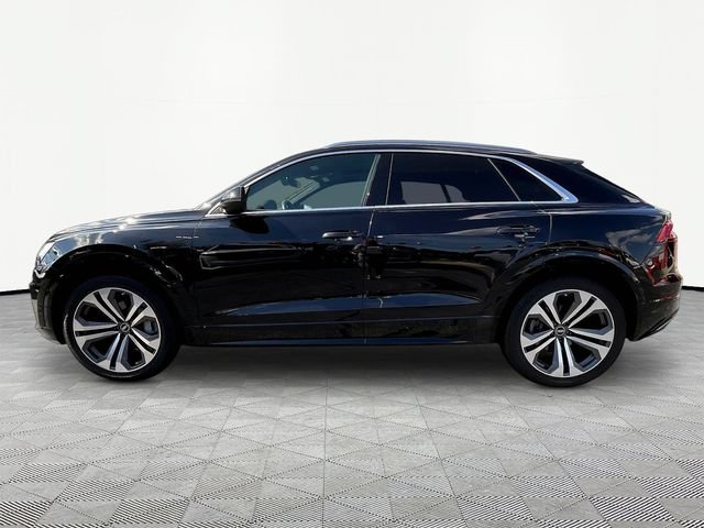 Used 2022 Audi Q8 Prestige w/ Prestige Package AWD/4WD image 4