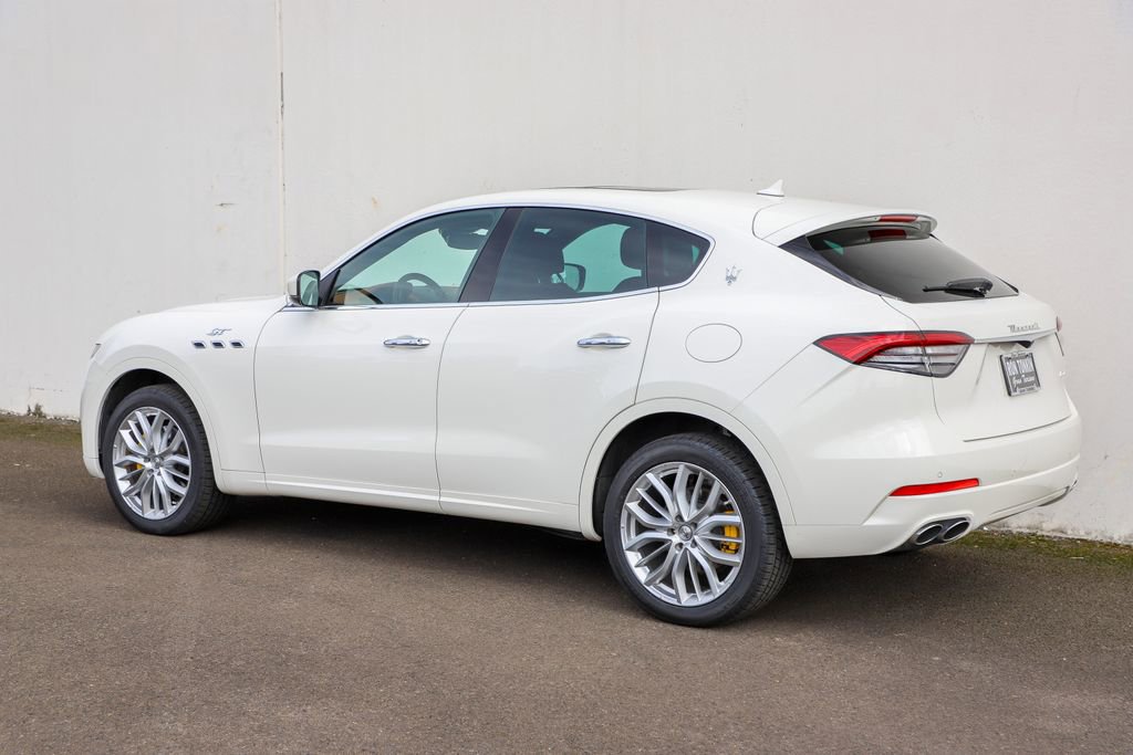 Used 2022 Maserati Levante GT image 14