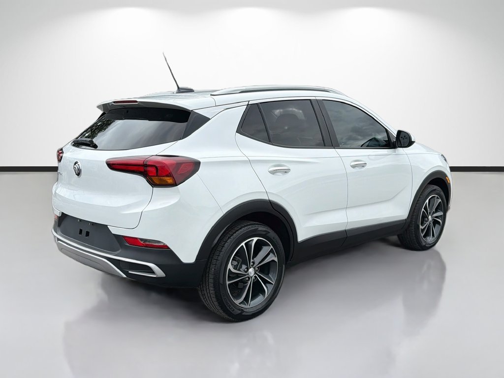 Used 2023 Buick Encore GX Select FWD image 3