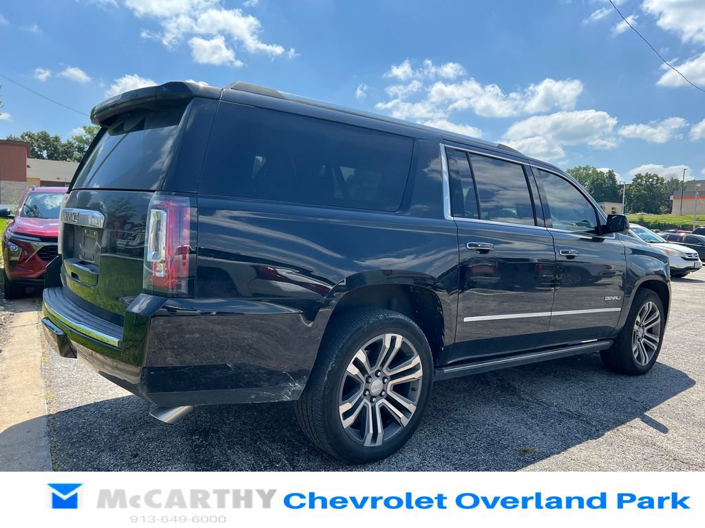 Used 2018 GMC Yukon XL Denali w/ Denali Ultimate Package AWD/4WD image 3