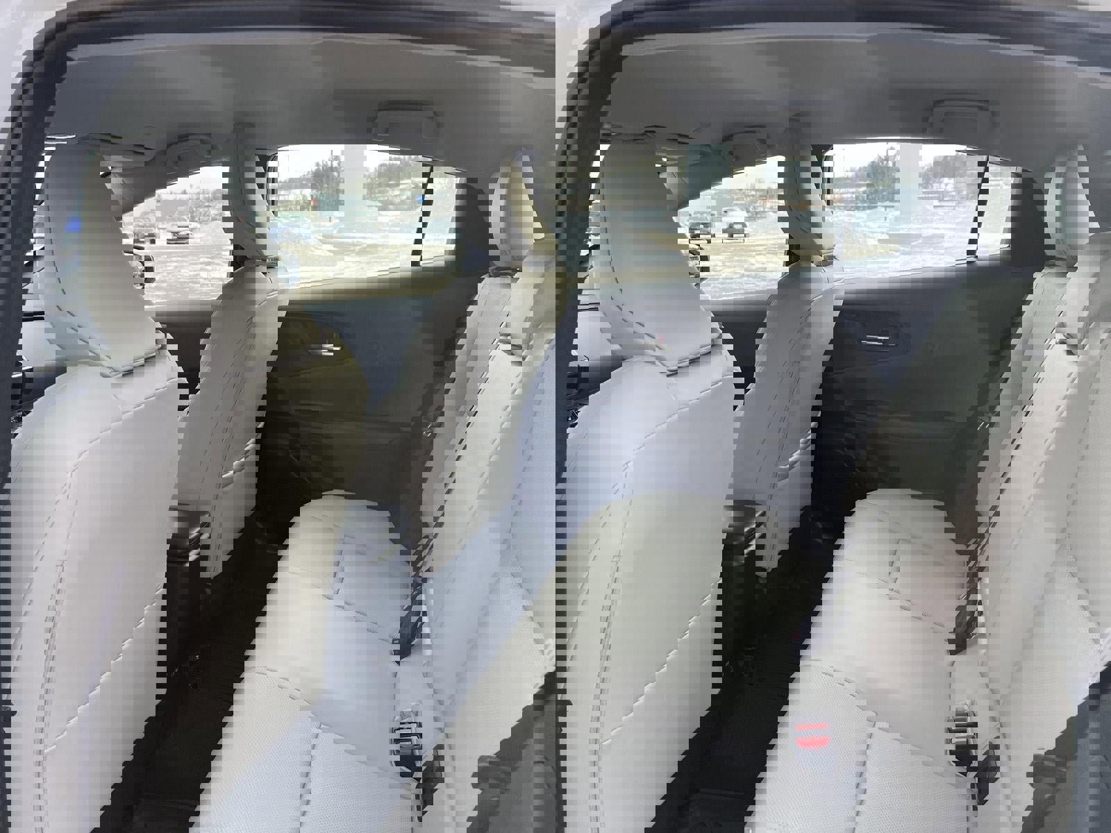 Used 2025 Toyota Prius XLE image 13