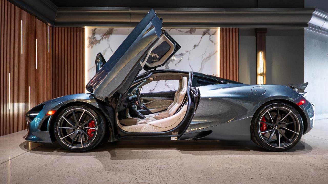 Used 2018 McLaren 720S Luxury RWD image 6