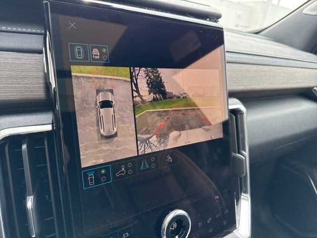 Used 2024 GMC Acadia Denali w/ Super Cruise Package image 23