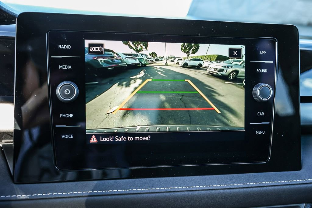 New 2026 Volkswagen Taos SE image 36