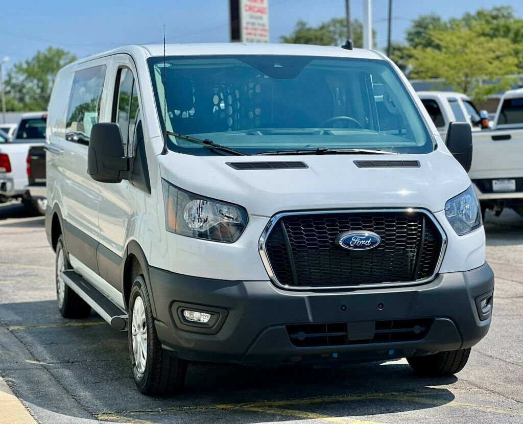 Used 2025 Ford Transit 250 Low Roof w/ Exterior Upgrade Package RWD image 29