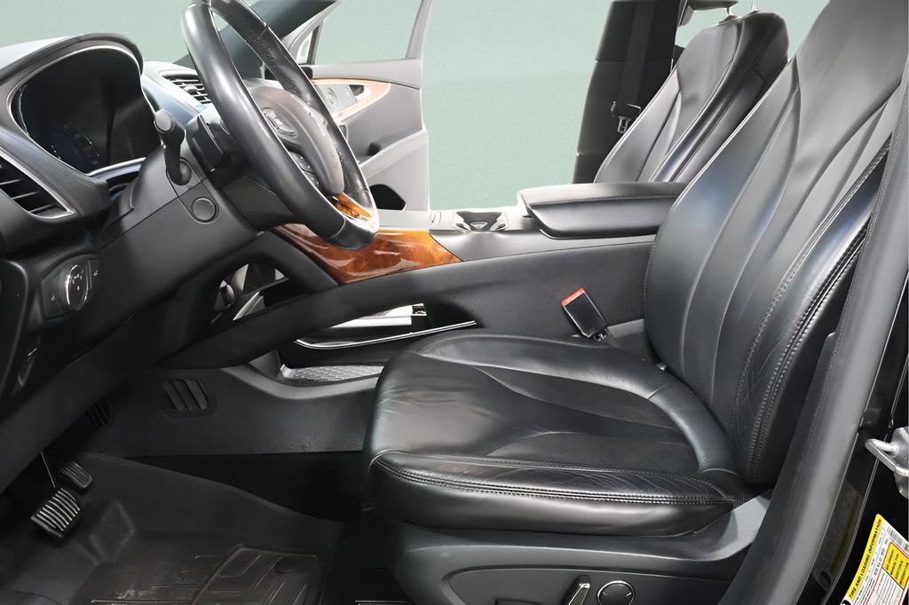 Used 2016 Lincoln MKX Select w/ Select Plus Package AWD/4WD image 22