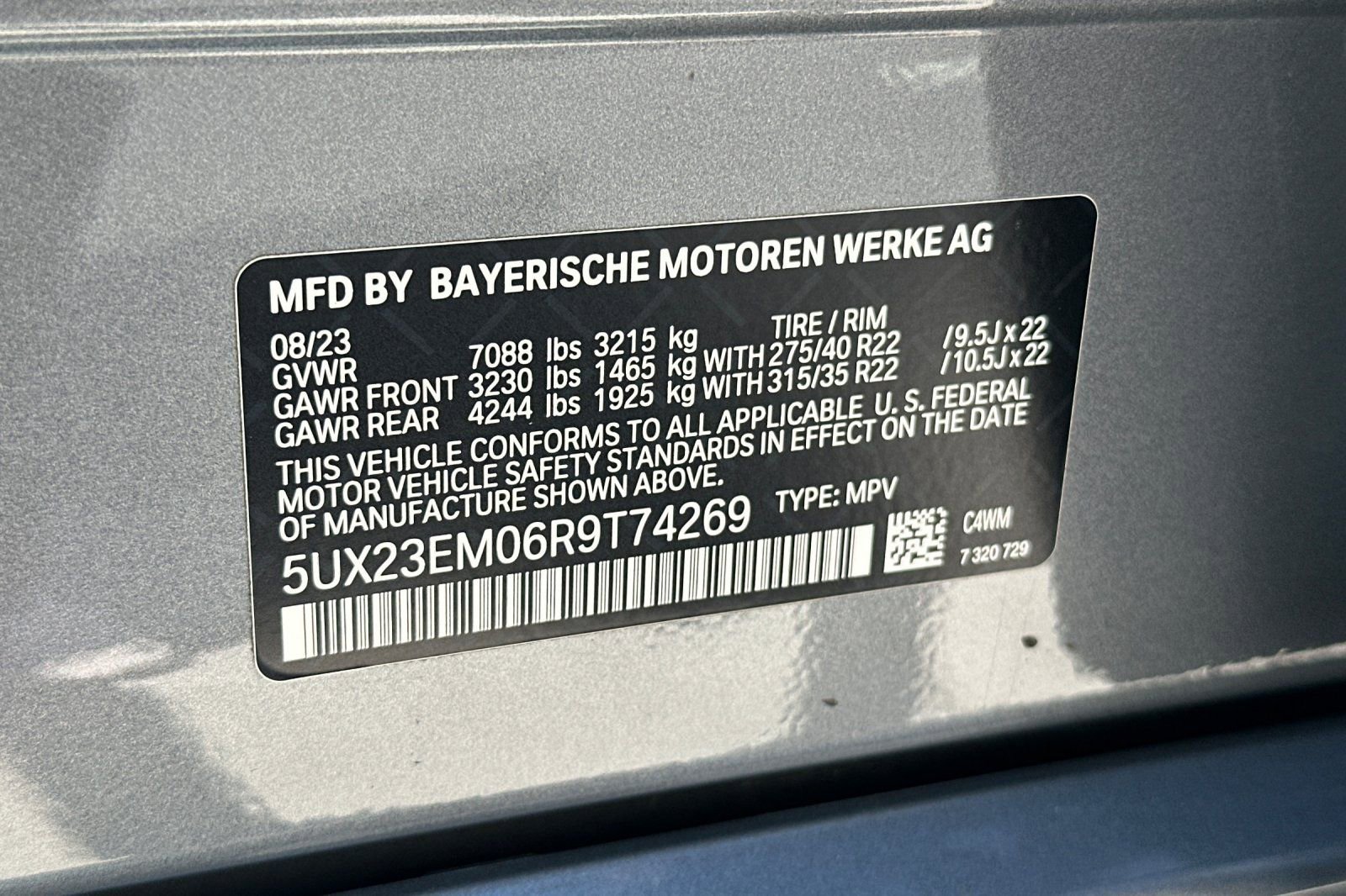 Used 2024 BMW X7 xDrive40i w/ Executive Package image 29