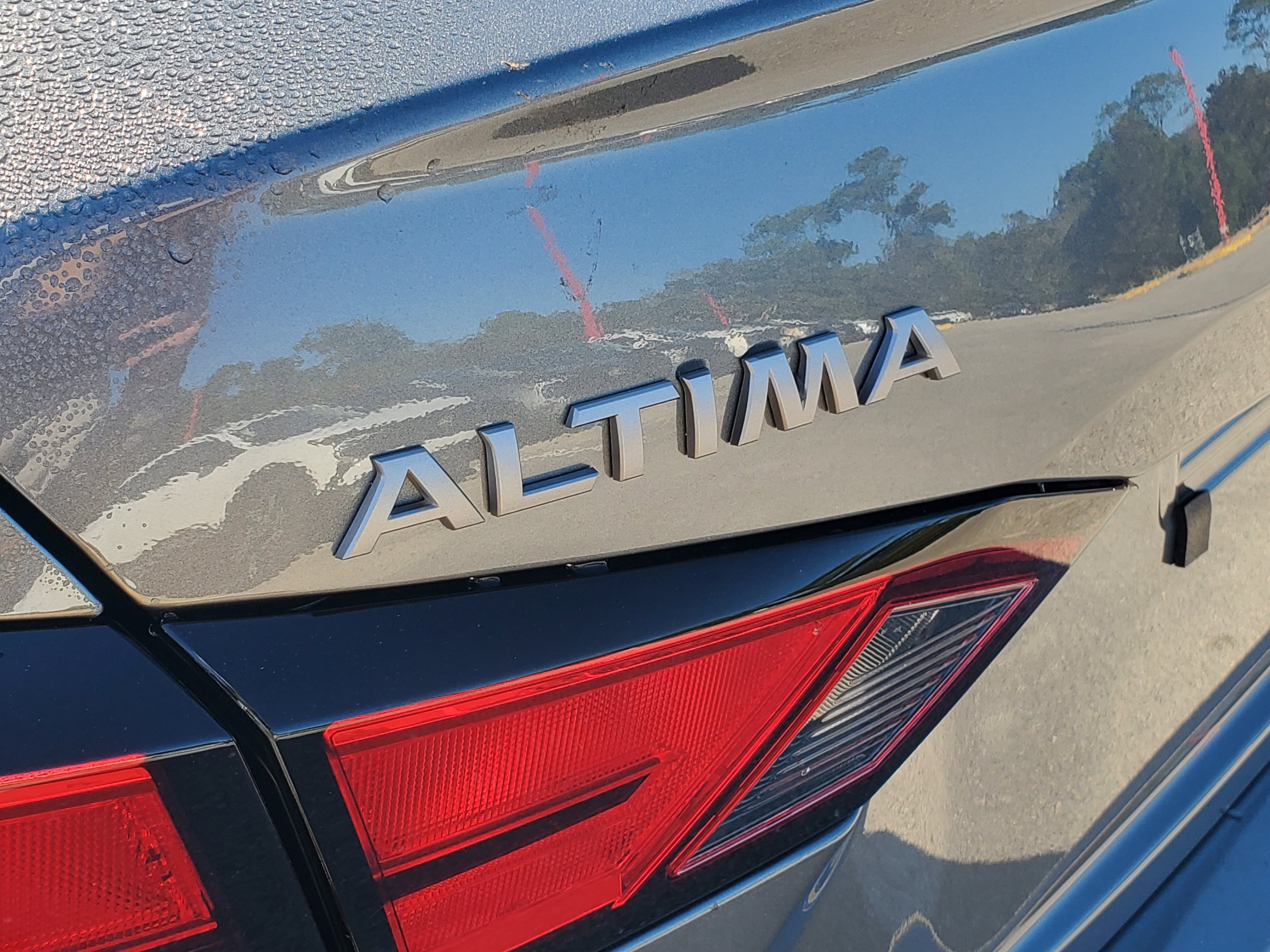 New 2025 Nissan Altima 2.5 SL image 12