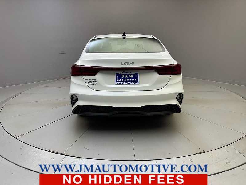 Used 2024 Kia Forte LXS FWD image 4