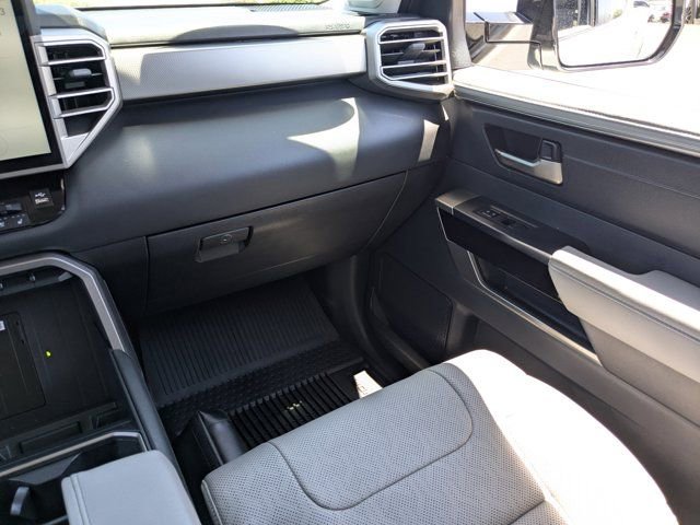 Used 2024 Toyota Tundra Limited AWD/4WD image 17