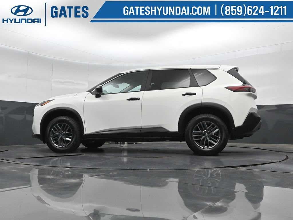 Used 2023 Nissan Rogue S FWD image 40