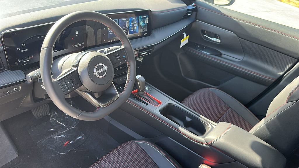 New 2026 Nissan Kicks SR FWD image 13