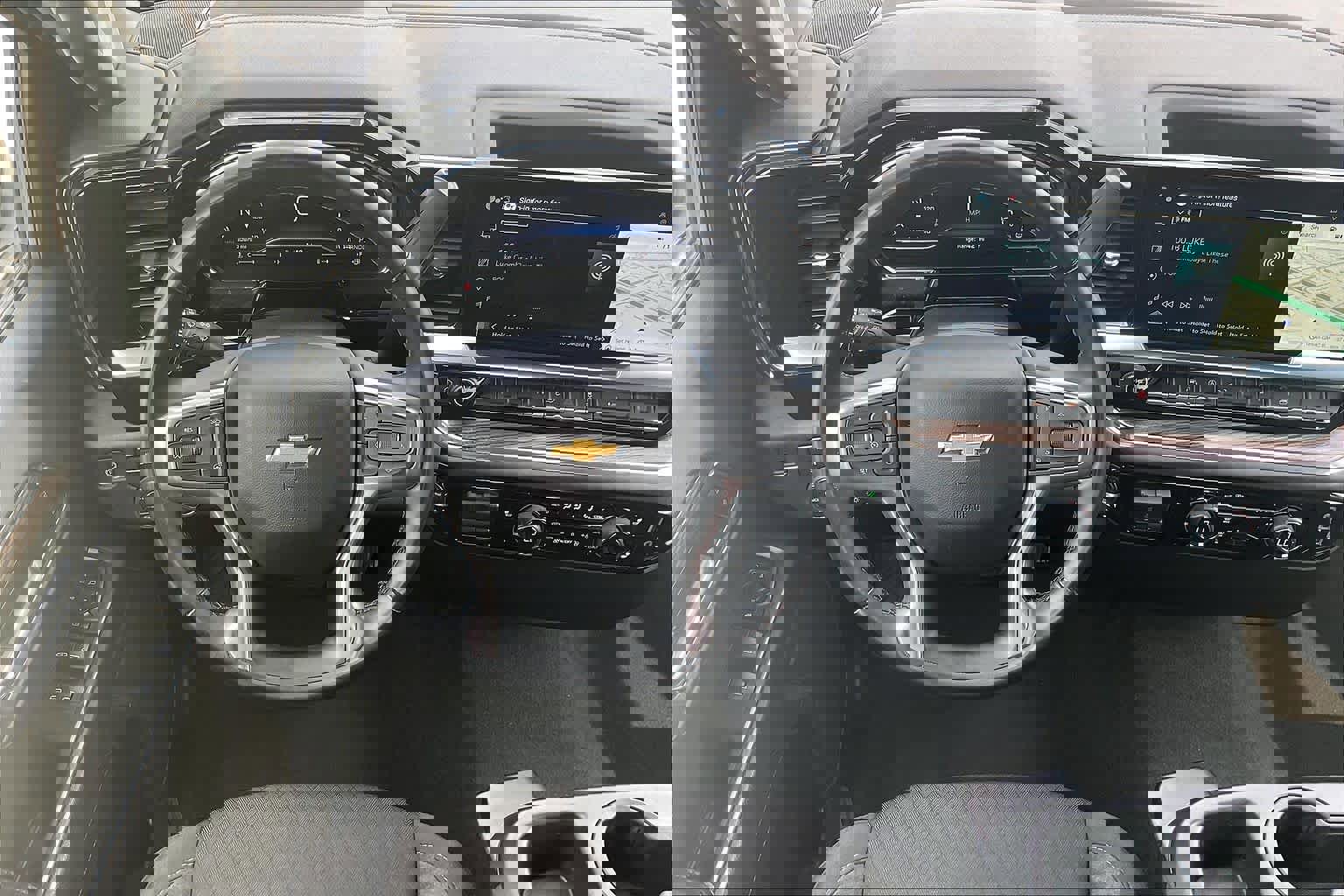 Used 2025 Chevrolet Silverado 1500 LT image 5