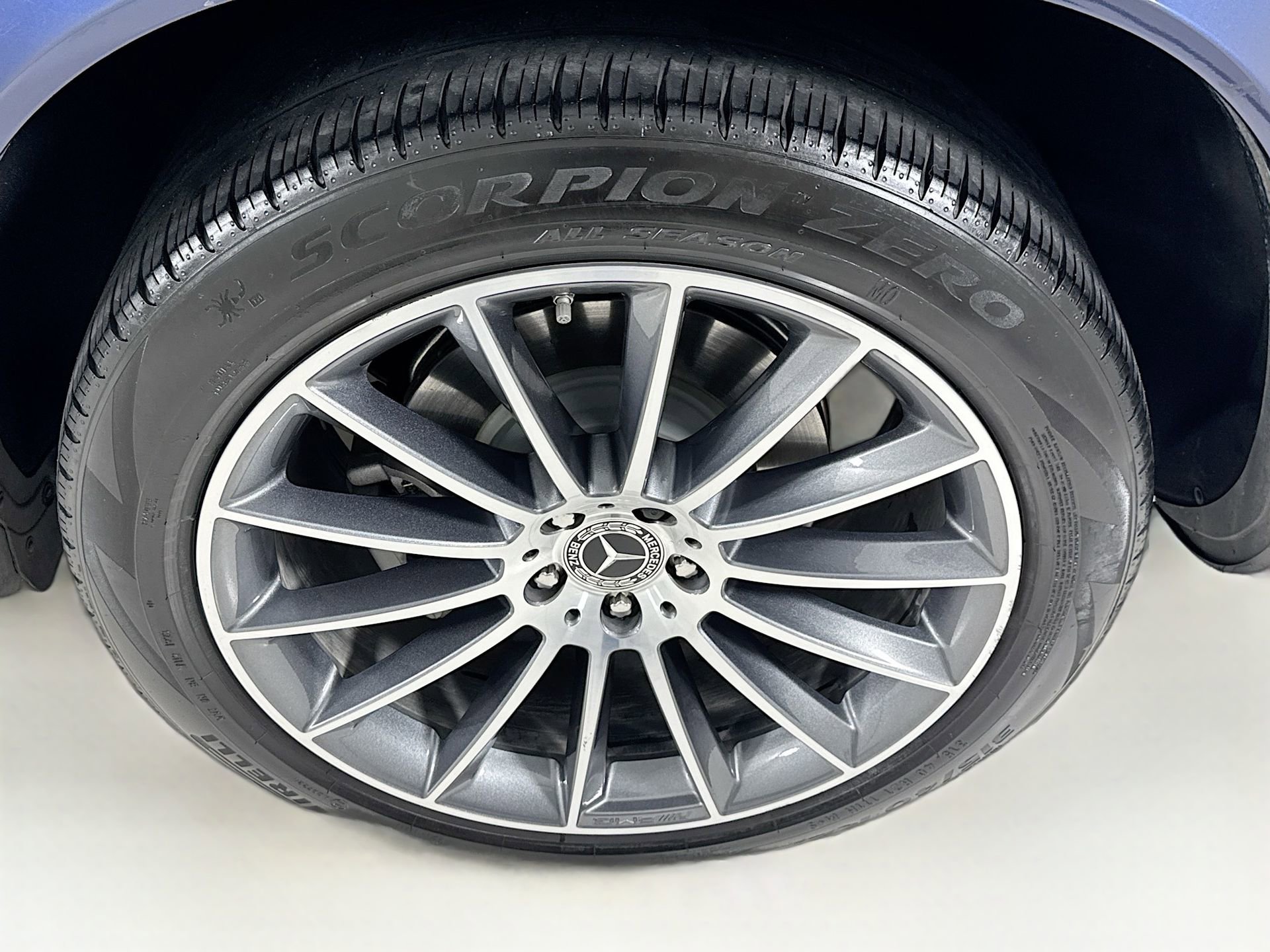 Certified 2024 Mercedes-Benz GLE 450 4MATIC image 34