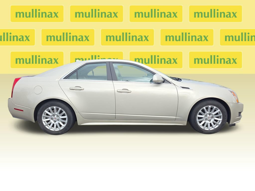 Used 2013 Cadillac CTS Luxury RWD image 2