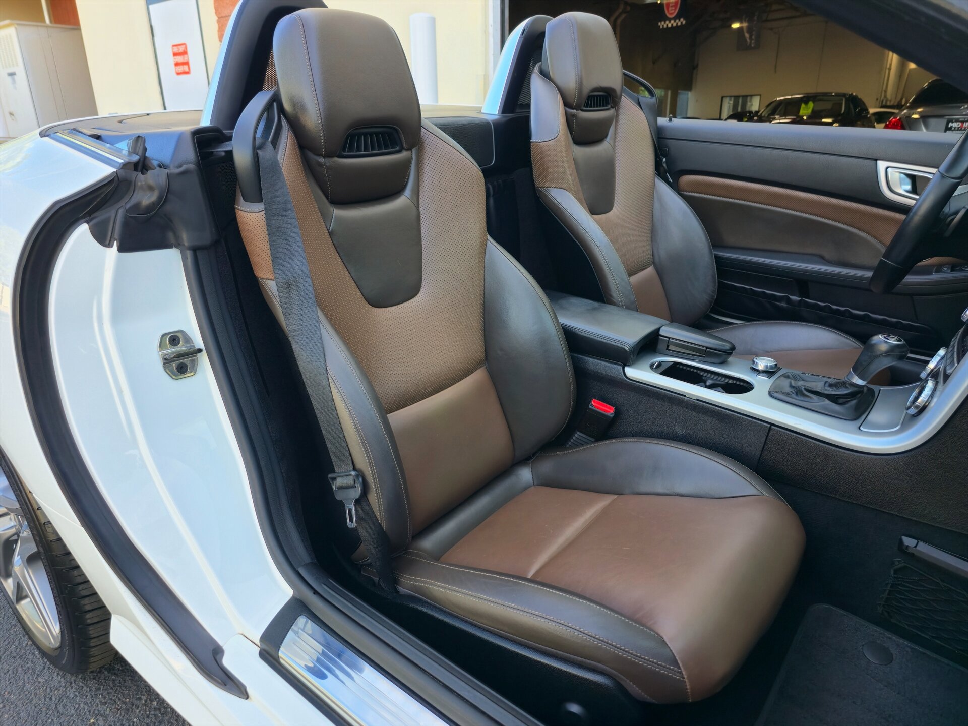 Used 2016 Mercedes-Benz SLK 350 image 25