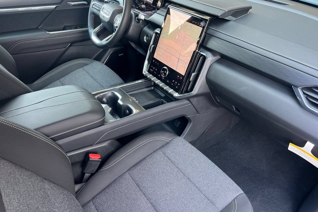 New 2026 GMC Acadia Elevation w/ Black Edition AWD/4WD image 14