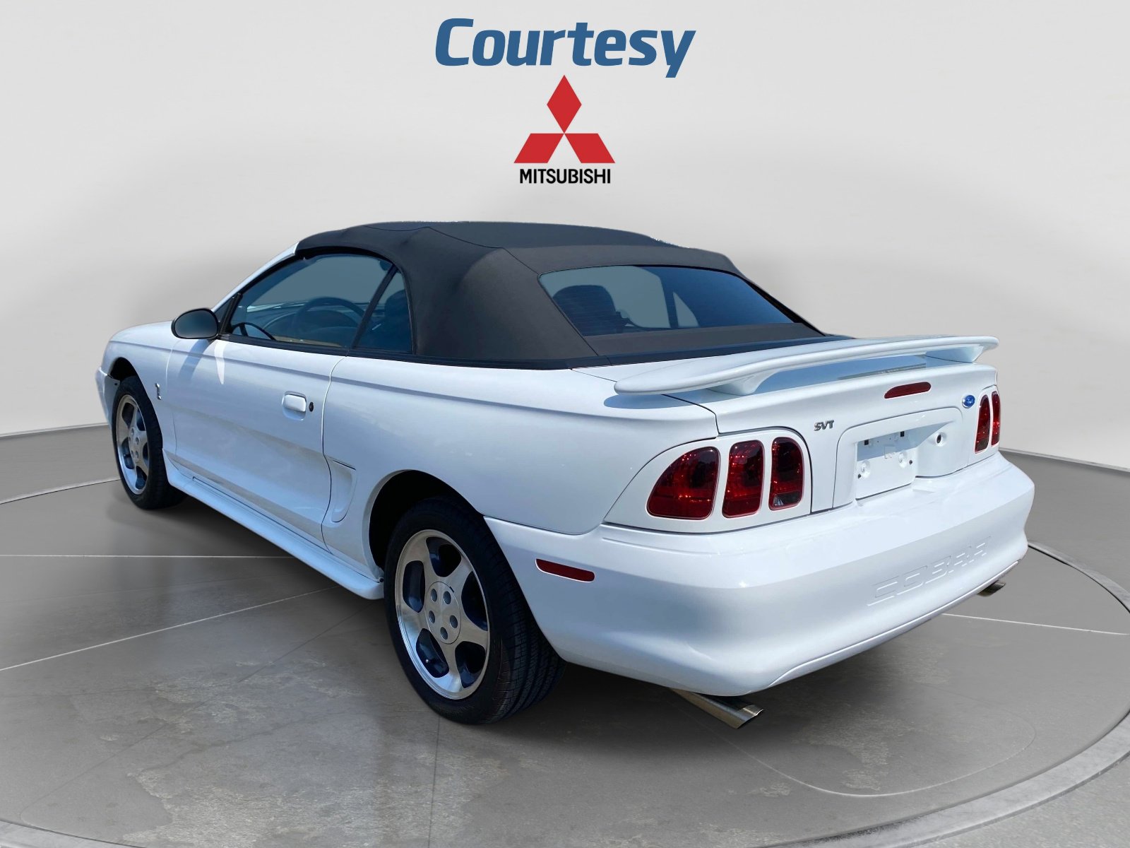 Used 1996 Ford Mustang Cobra RWD image 3