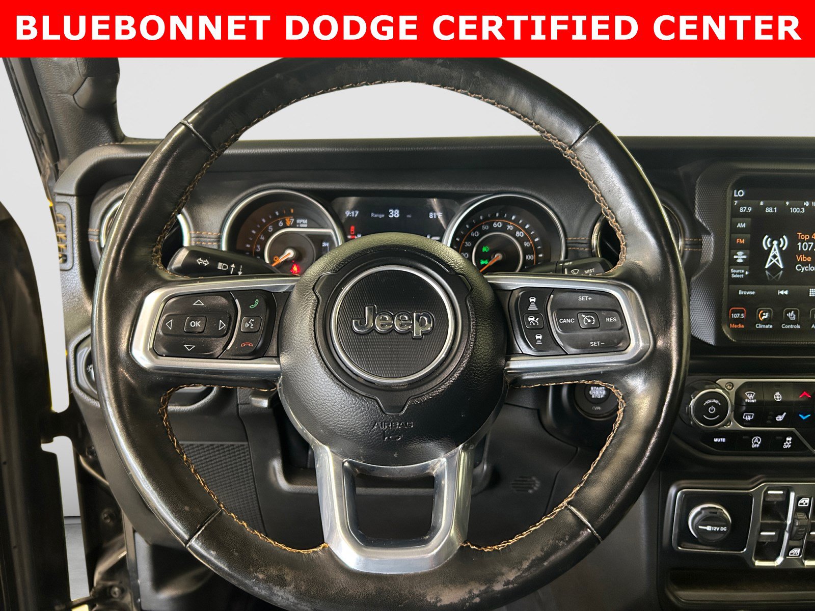Used 2022 Jeep Gladiator Overland AWD/4WD image 13