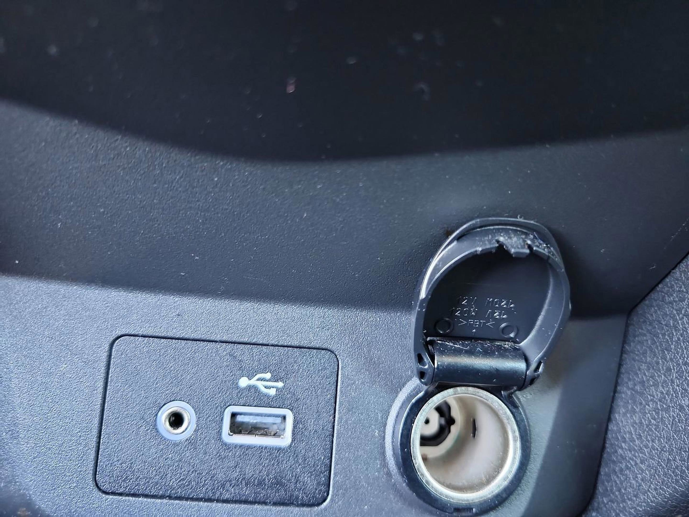 Used 2022 Nissan Rogue Sport SV w/ Technology Package FWD image 25