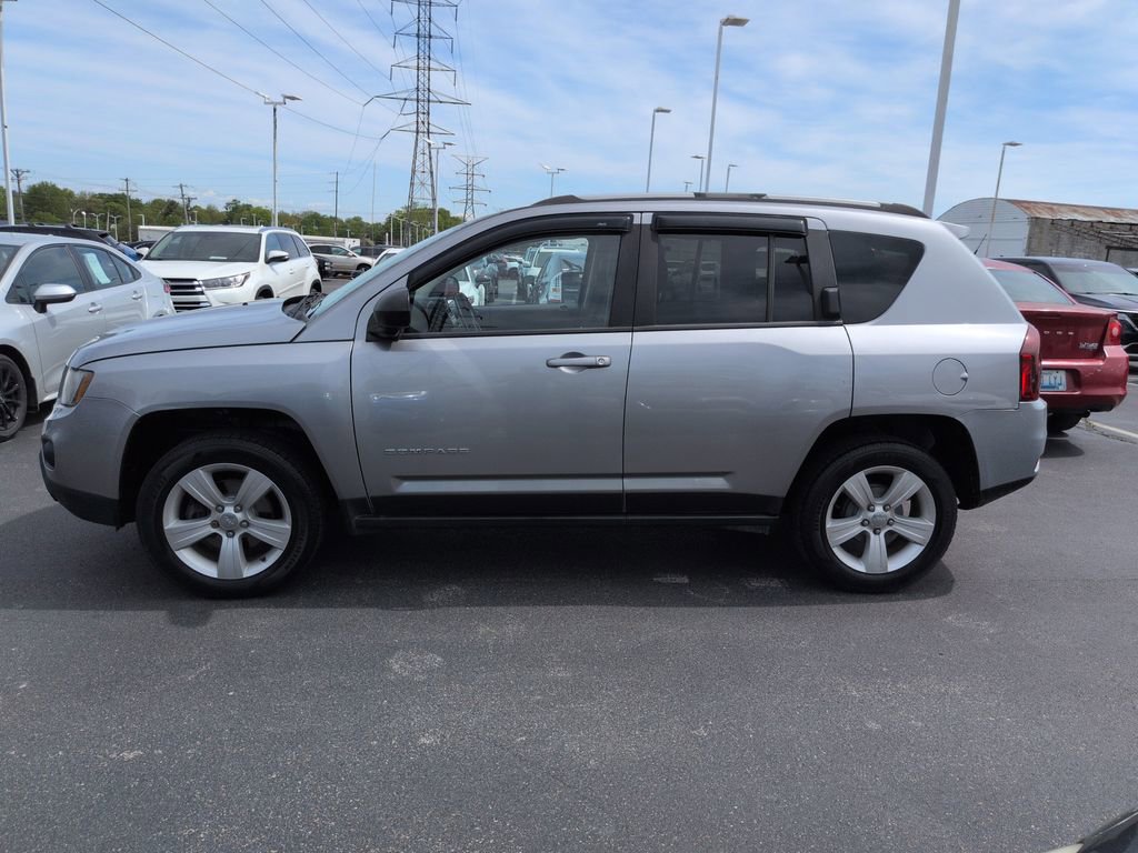 Used 2016 Jeep Compass Sport w/ Power Value Group image 3