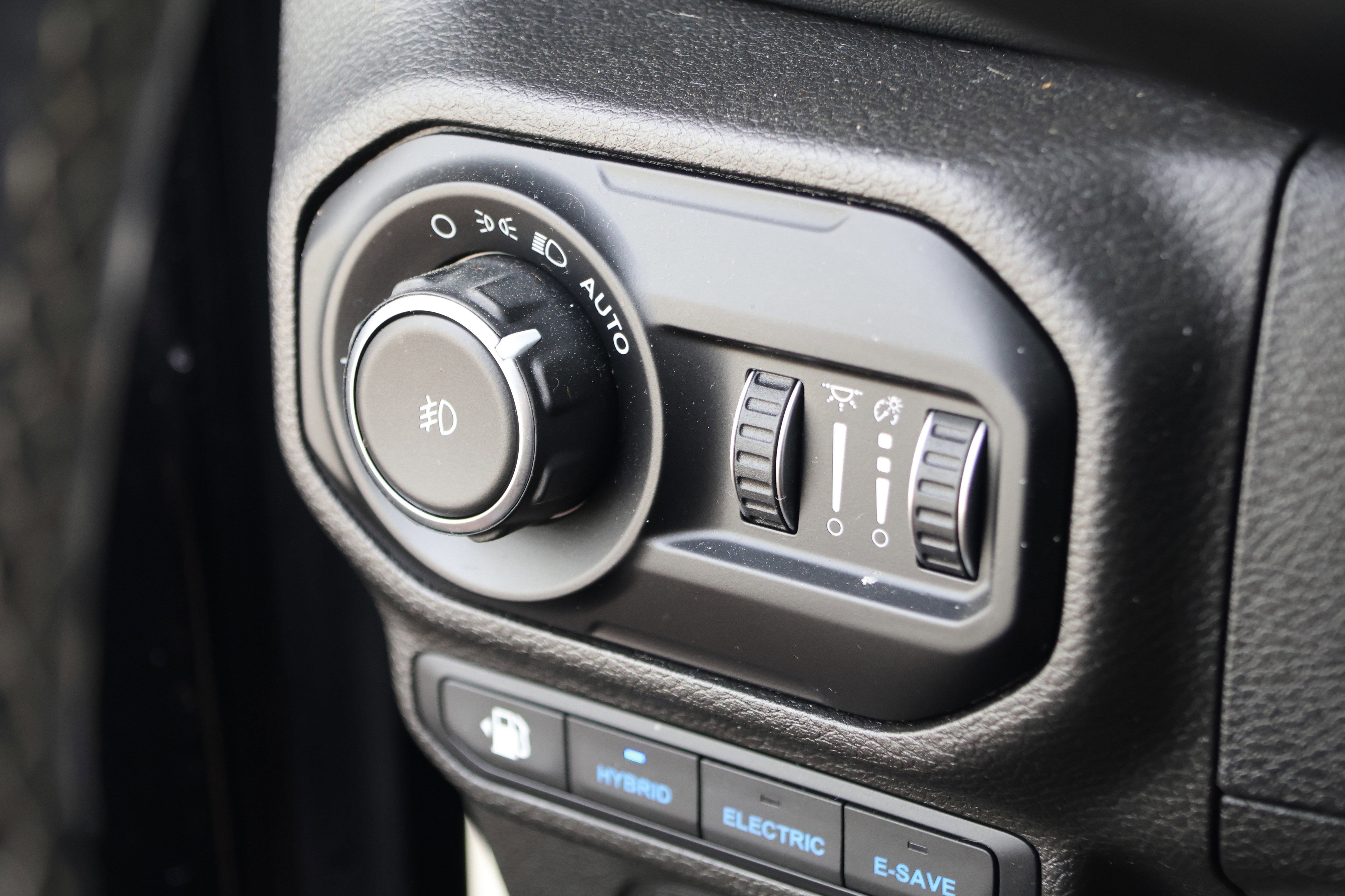 Used 2021 Jeep Wrangler Unlimited Sahara image 15