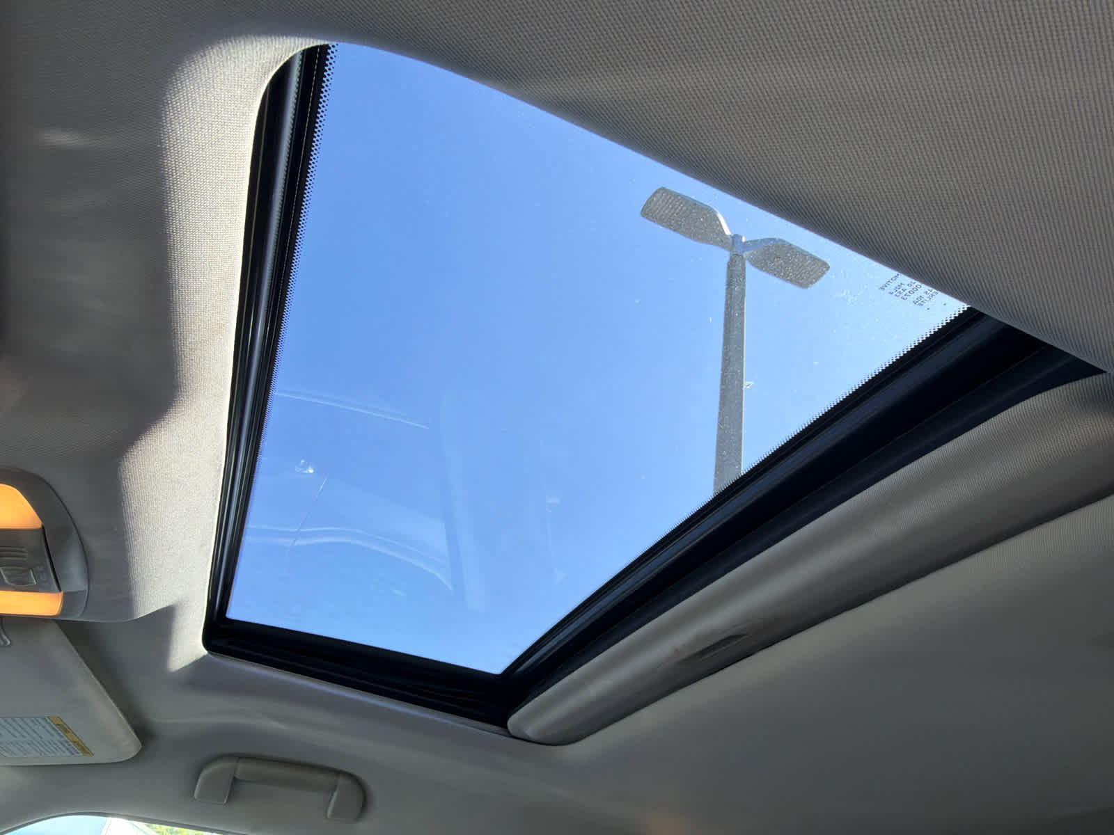 Used 2018 Nissan Armada SL w/ Moonroof Package image 9