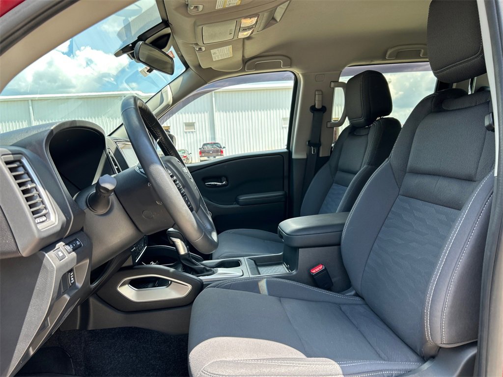 Used 2024 Nissan Frontier SV w/ SV Convenience Package image 9