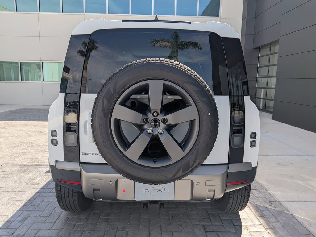 New 2026 Land Rover Defender 110 S AWD/4WD image 5