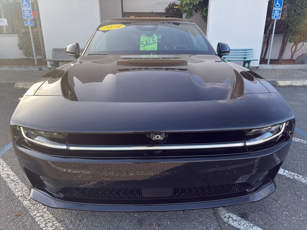 Used 2024 Dodge Charger Daytona R/T w/ Plus Group AWD/4WD image 24