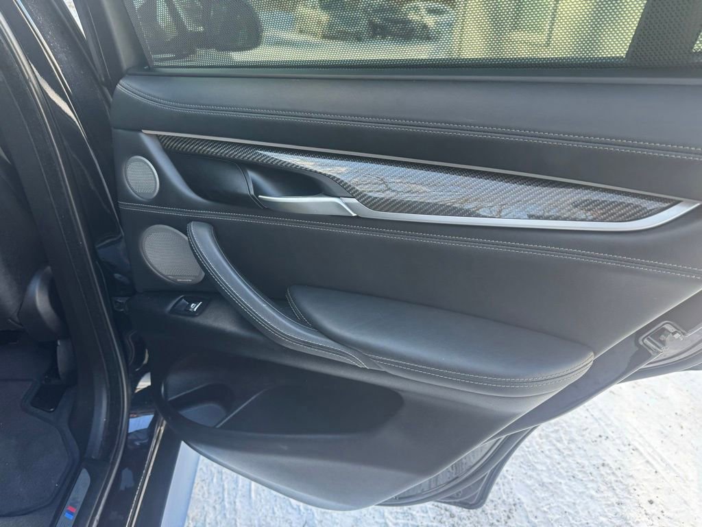 Used 2018 BMW X6 M image 26