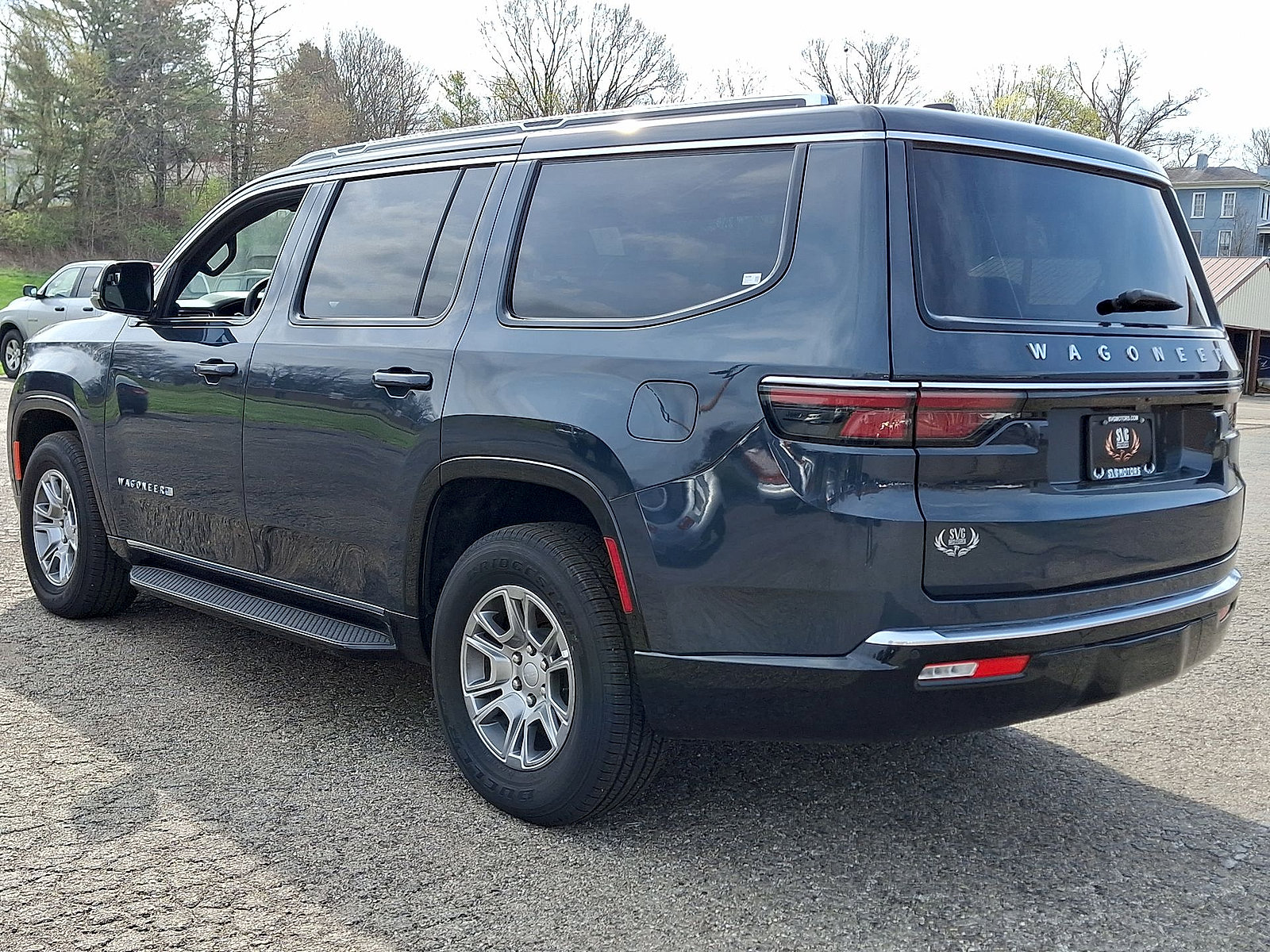 New 2024 Jeep Wagoneer 4WD w/ HD Trailer Tow Package image 11