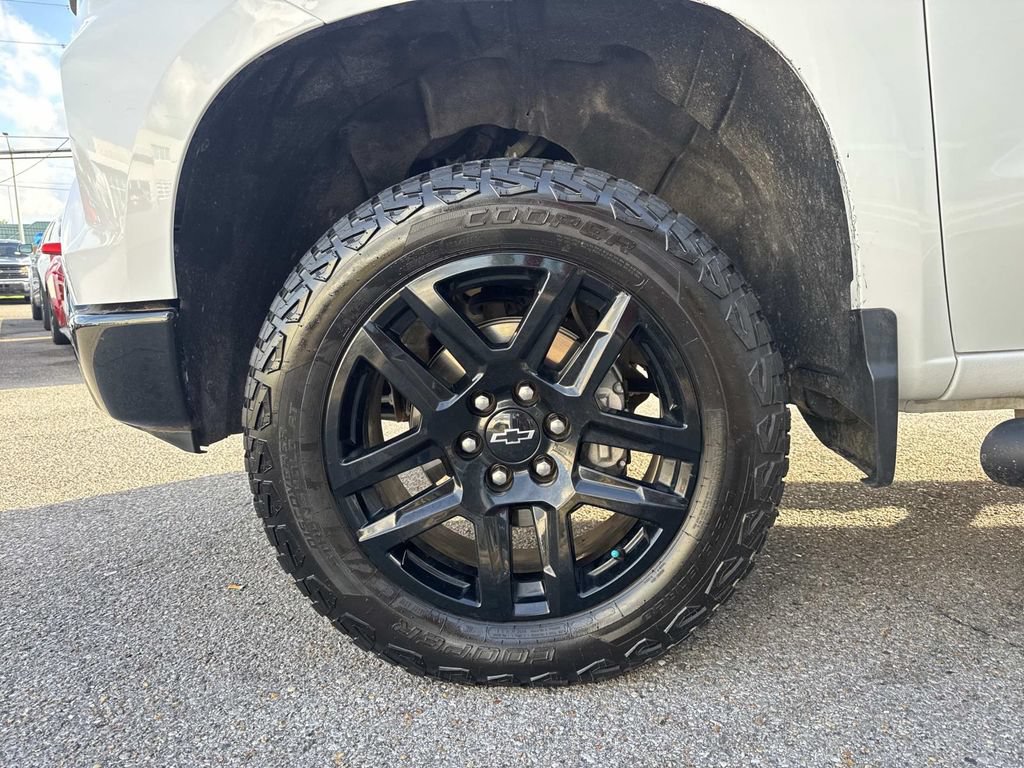 Used 2025 Chevrolet Silverado 1500 LT Trail Boss w/ Protection Package AWD/4WD image 5