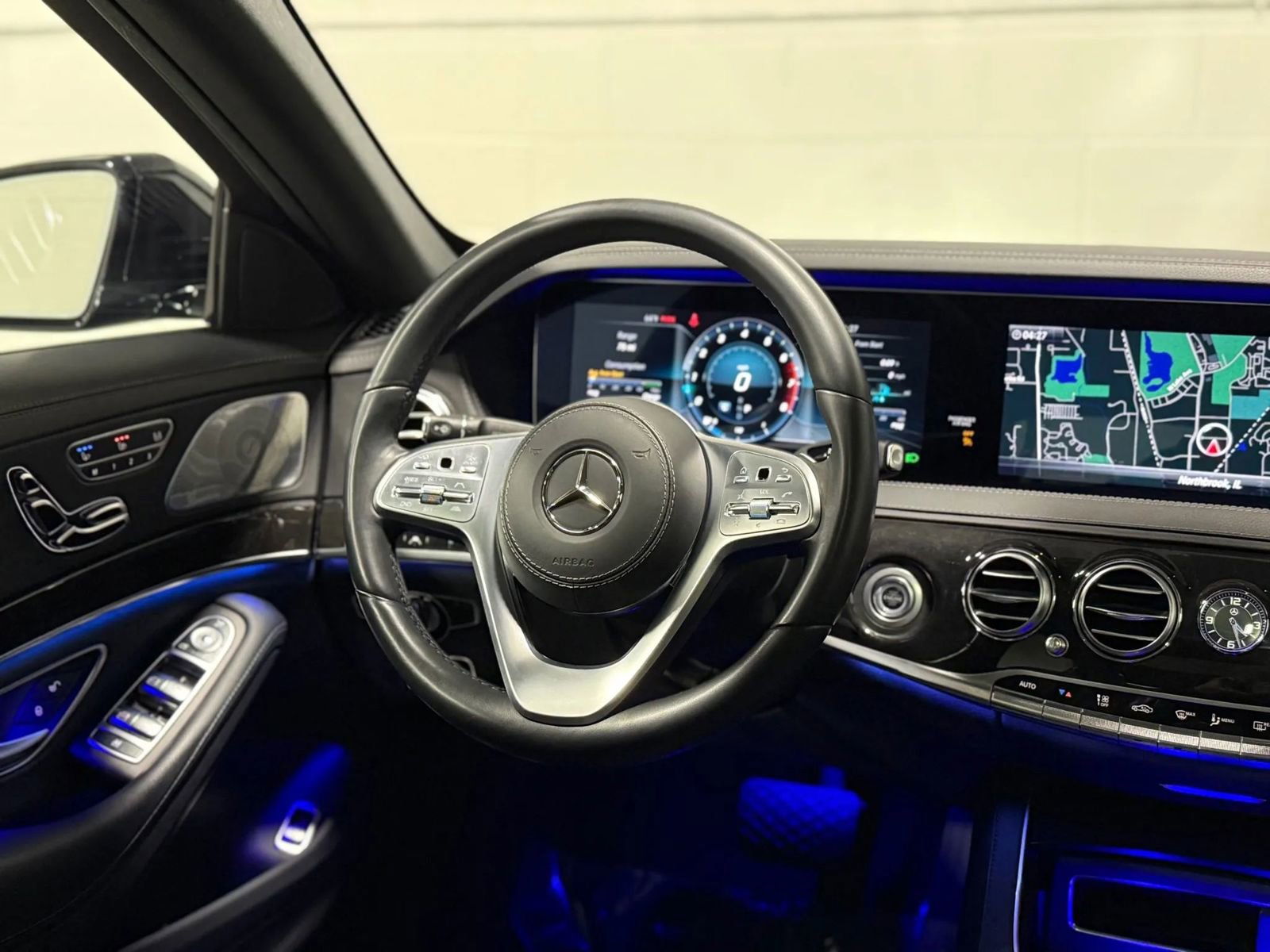 Used 2020 Mercedes-Benz S 450 Sedan image 25