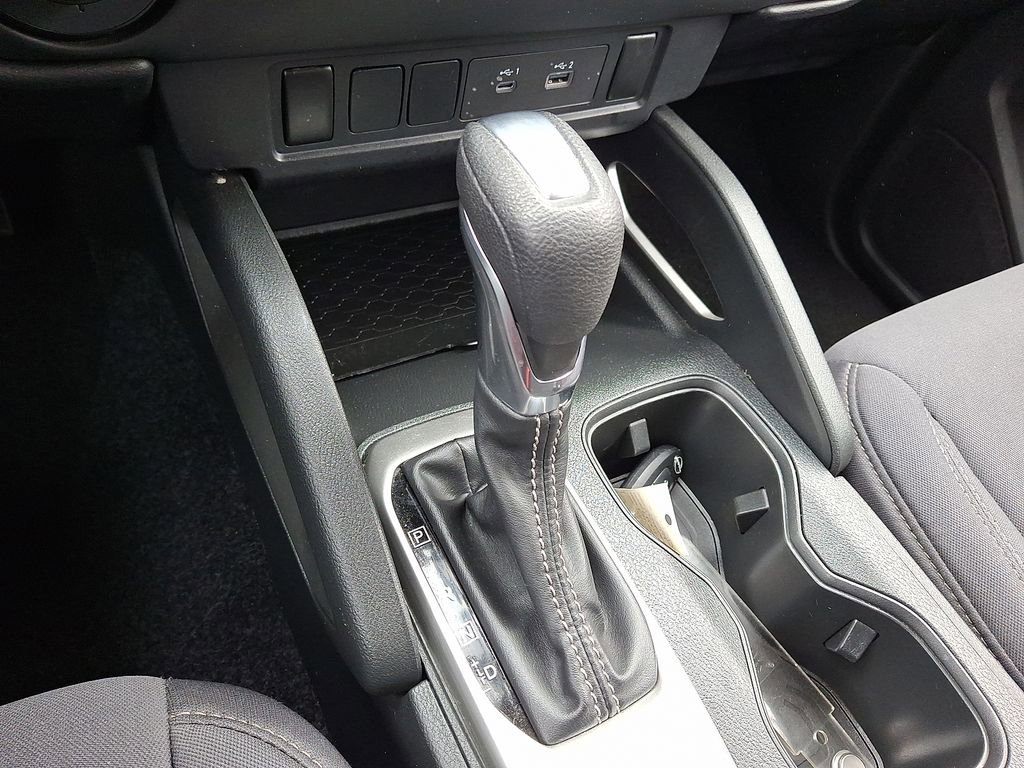 Used 2023 Nissan Frontier SV image 4