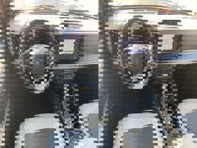 Used 2023 Ford Bronco Wildtrak image 14