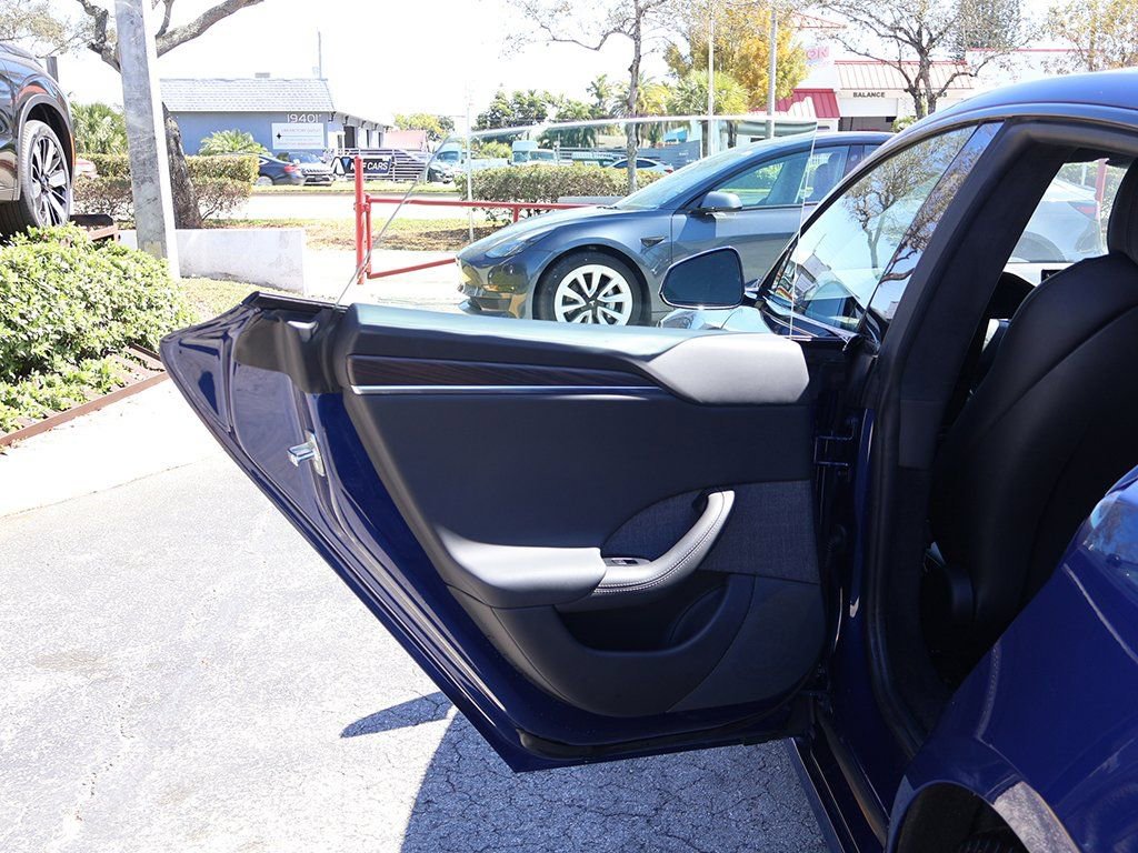 Used 2021 Tesla Model S Long Range image 26