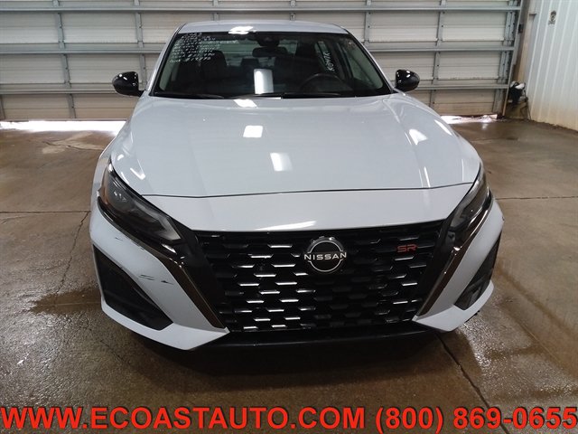 Used 2023 Nissan Altima 2.5 SR FWD image 7