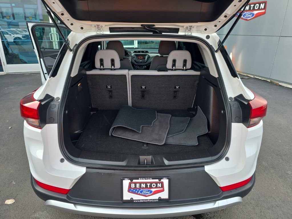 Used 2023 Chevrolet TrailBlazer LT FWD image 27