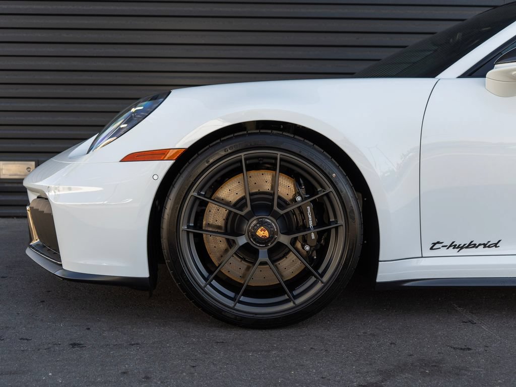 New 2026 Porsche 911 Carrera 4 GTS AWD/4WD image 12