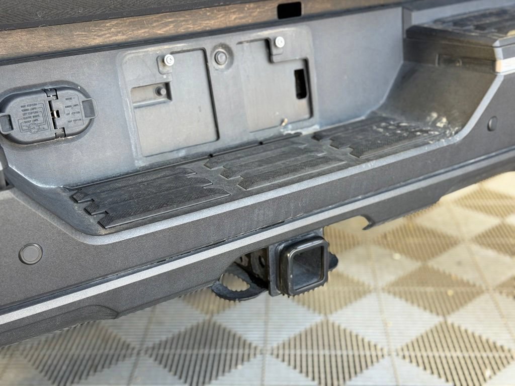Used 2023 Toyota Tundra Platinum AWD/4WD image 14