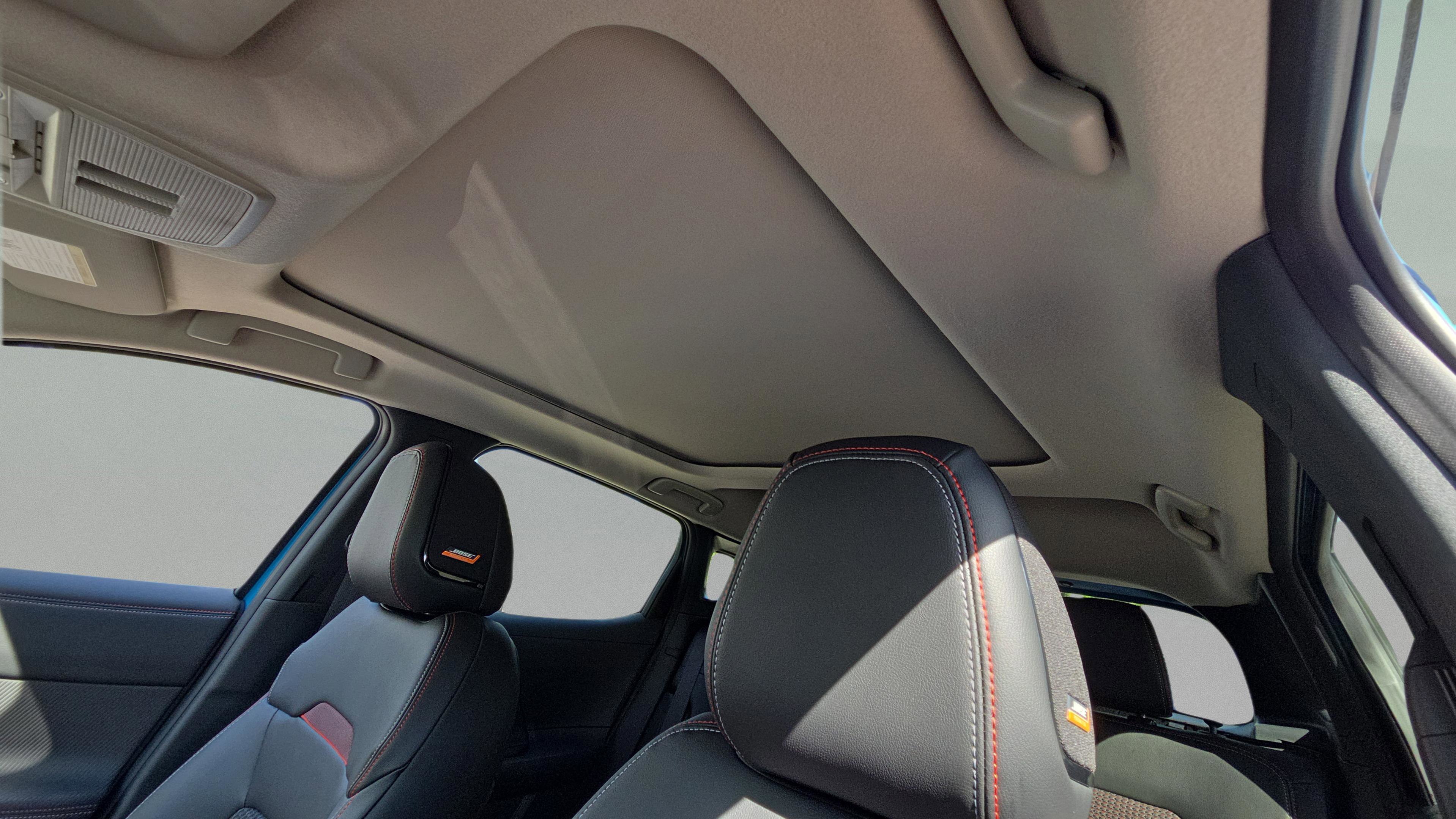 New 2026 Nissan Kicks SR w/ SR Premium Package AWD/4WD image 18