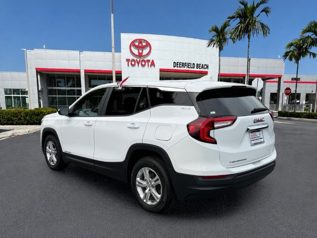 Used 2024 GMC Terrain SLE FWD image 5